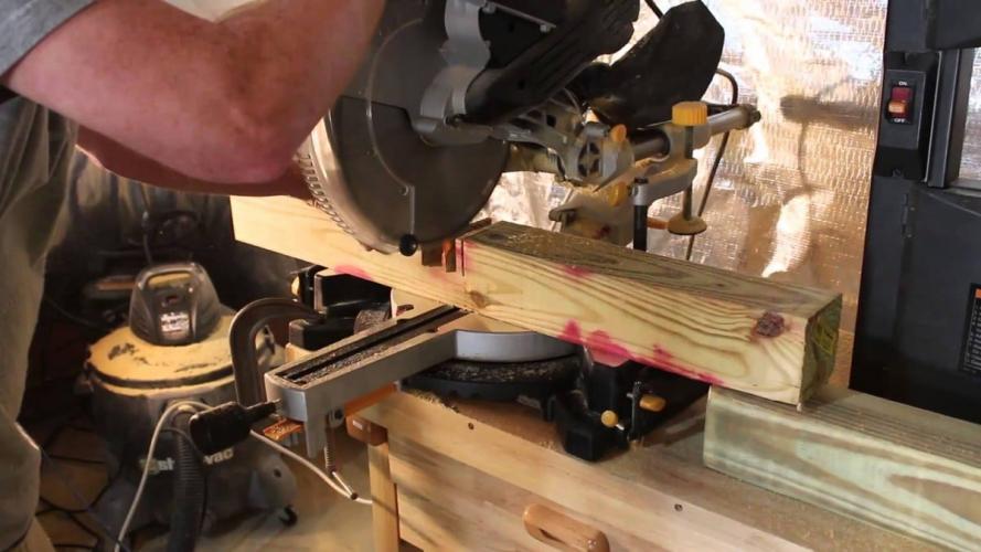 can-a-10-inch-miter-saw-cut-a-4x4-889x500 can-a-10-inch-miter-saw-cut-a-4x4-889x500
