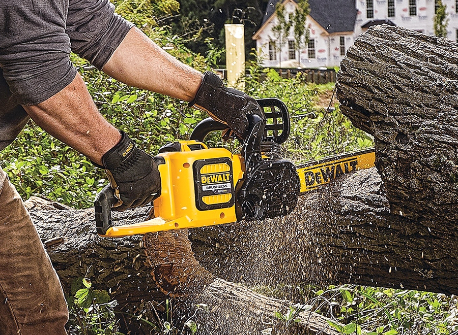 DEWALT-DCCS670X1-Flexvolt-60v-chainsaw-feature