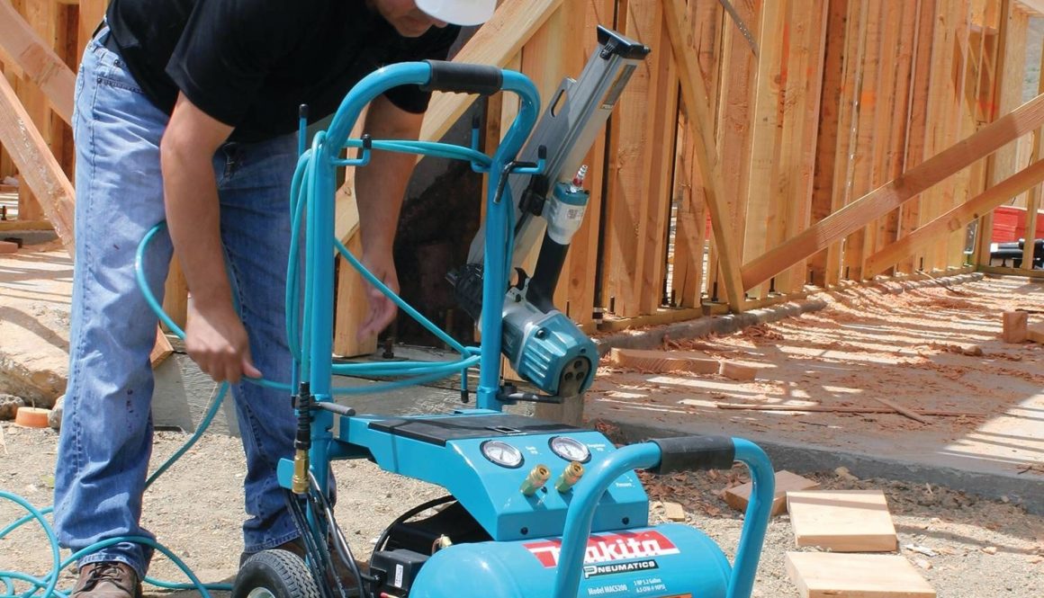 Makita MAC5200 Air Compressor1