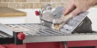 SKIL 3550-02 7-Inch Wet Tile Saw with HydroLock Water Containment System Side View